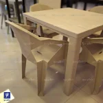 صندلی پلیمری سه بعدی با میز پلیمری مربع طرح چوب