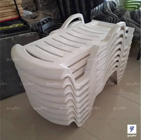 دسته تخت کنار استخری پلاستیکی محکم