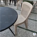 میز ناهارخوری پلاستیکی نشکن با صندلی پلاستیکی بذون دسته پولاد رنگ کرم